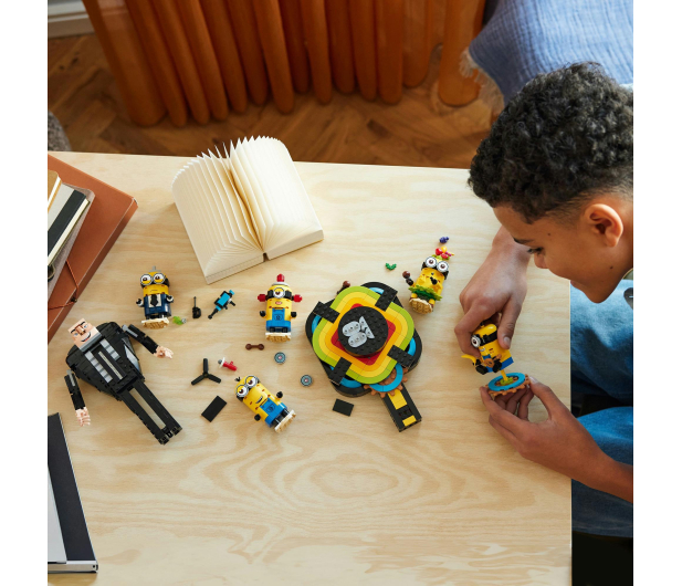 LEGO Depicable me 75582 Gru i minionki z klocków - 1274074 - zdjęcie 12